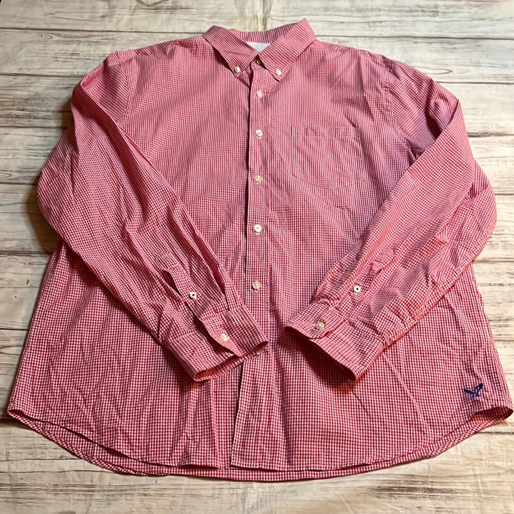 American Eagle Long Sleeved Button Down Shirt